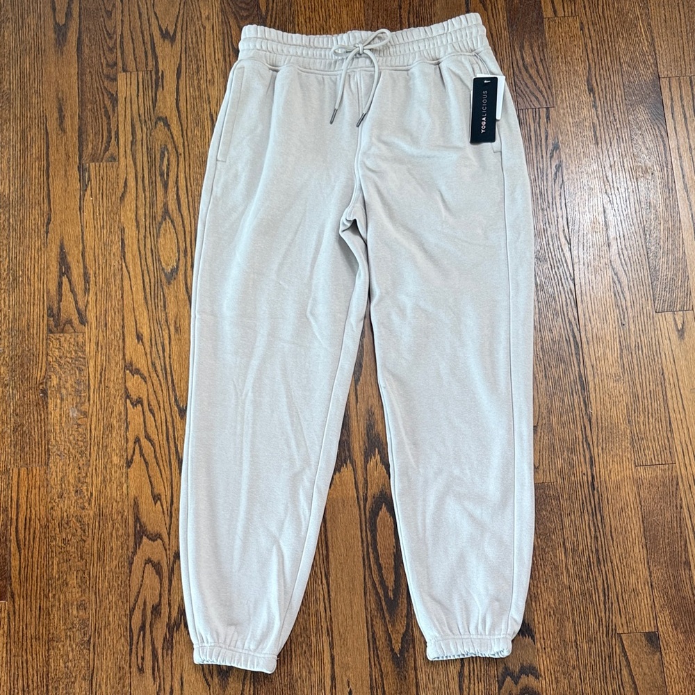 B36 Yogalicious Women’s Medium Light Beige Boston Drawstring Jogger Pants